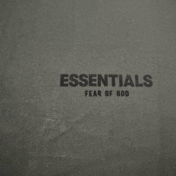 Essentials Fear of God Men's Stretch Limo Short Sleeve T-Shirt - Picture 3 of 11